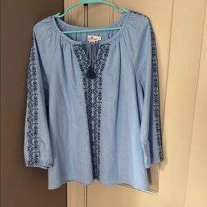 Like NEW Vineyard Vines Embroidered Tunic